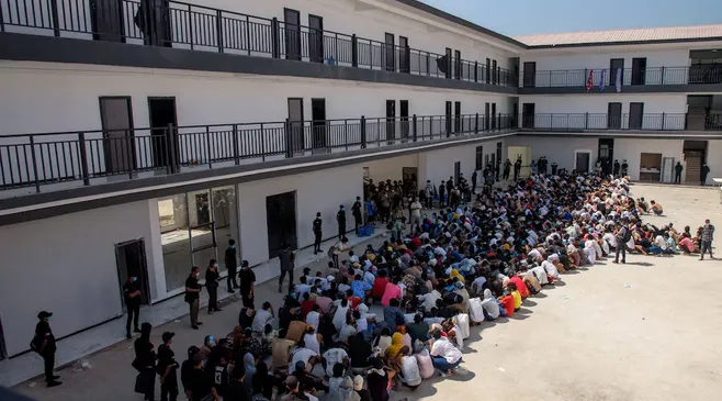 Pabrik Penipuan di Asia Tenggara: Perdagangan Manusia & Penipuan Terhadap Ratusan Juta Orang